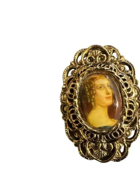Vintage 1950S Victorian-Style Gold-Tone Brooch With Cameo Portrait - Picture 2 of 10